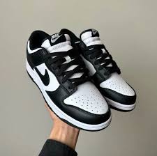 Nike Dunk Low "Panda"